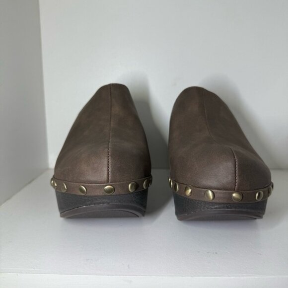 Yellow Box Clog Mule Studded Wedge Heel Clogs Leather Women's Size 8 - Picture 2 of 5